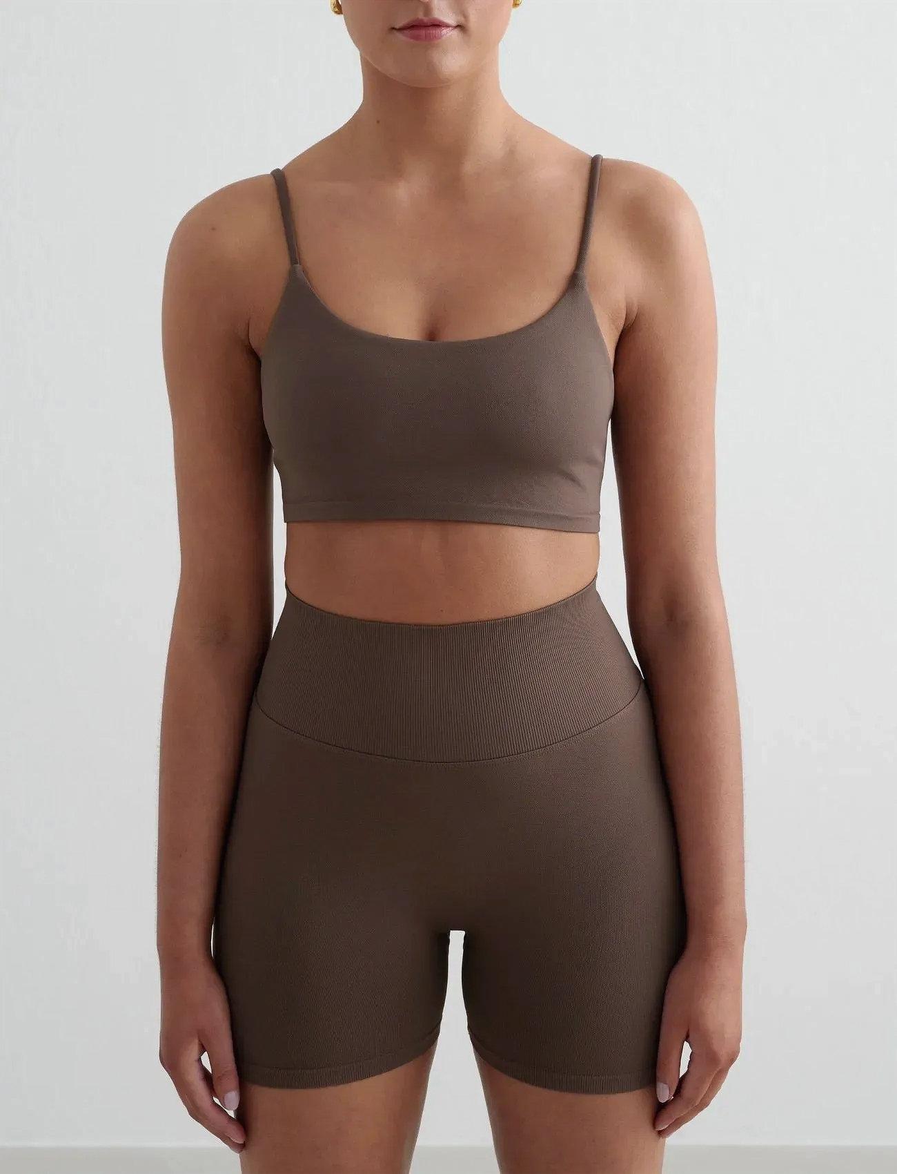 aim´n Shape Seamless Short Sleeve - - XS