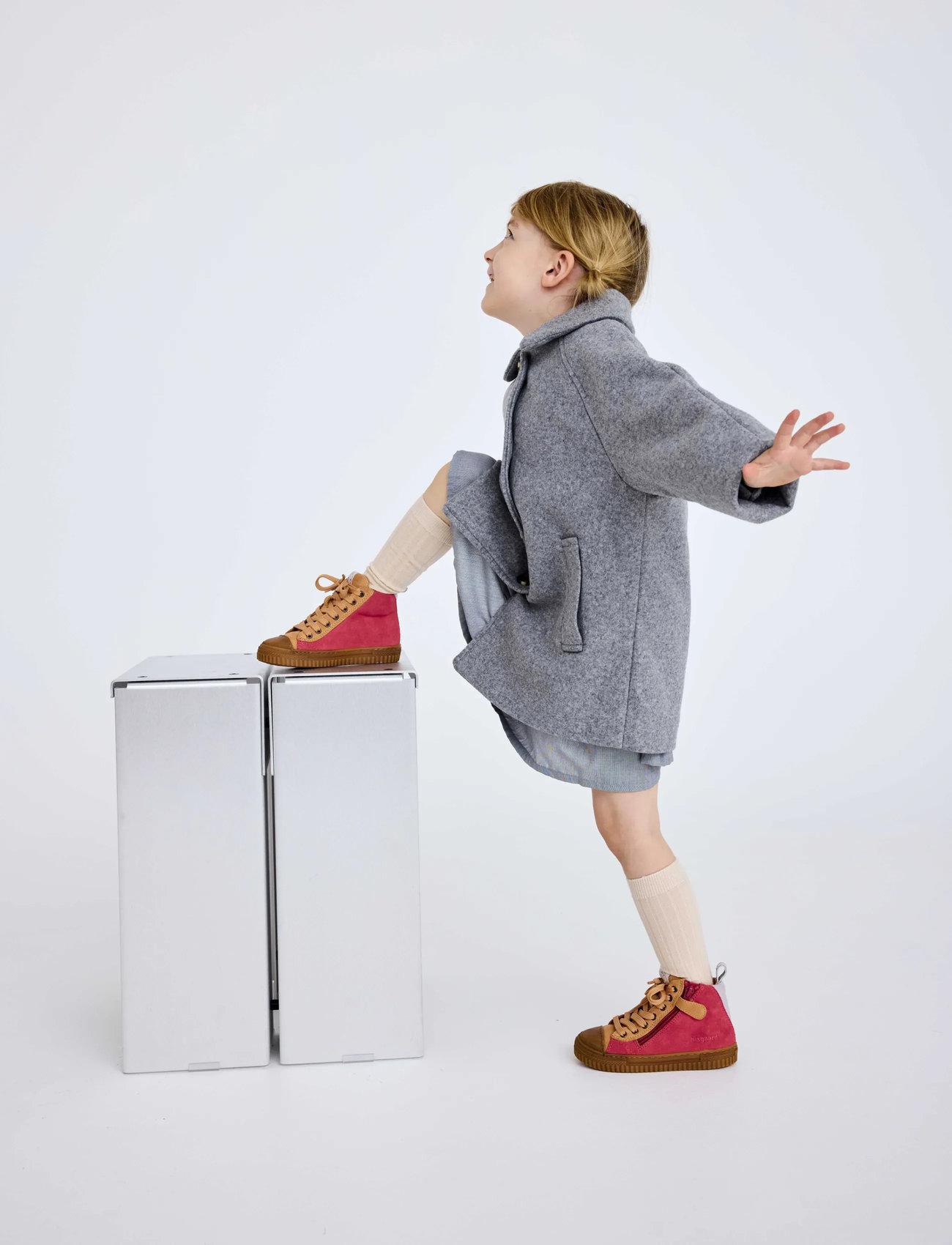 Bisgaard Bisgaard Ryan - - 24