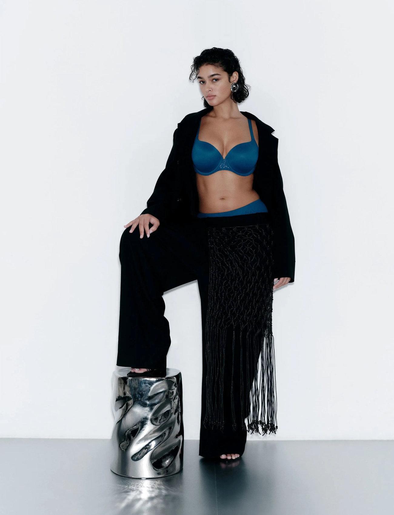 CHANTELLE Fleurs Signature Half-Cup Balcony Bra - - C x 70