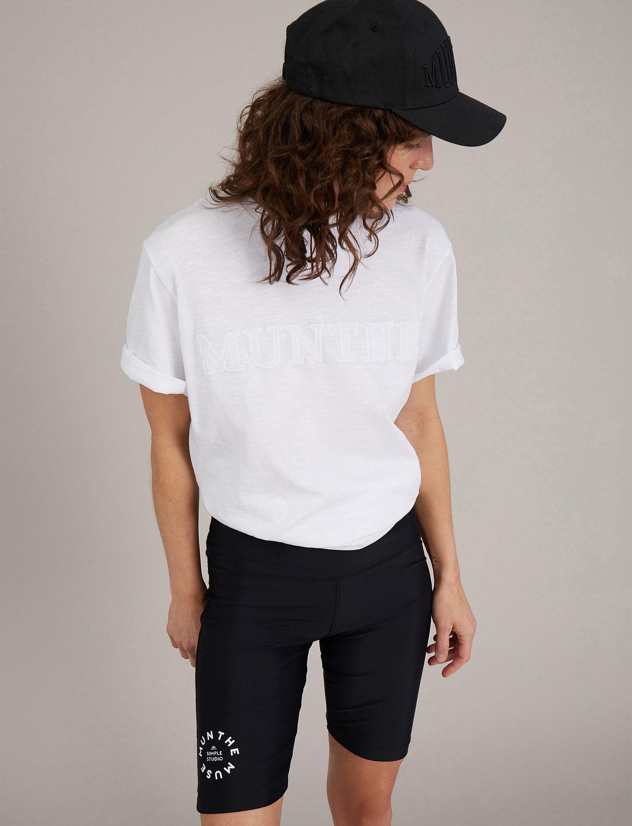 Munthe Summer - - 34