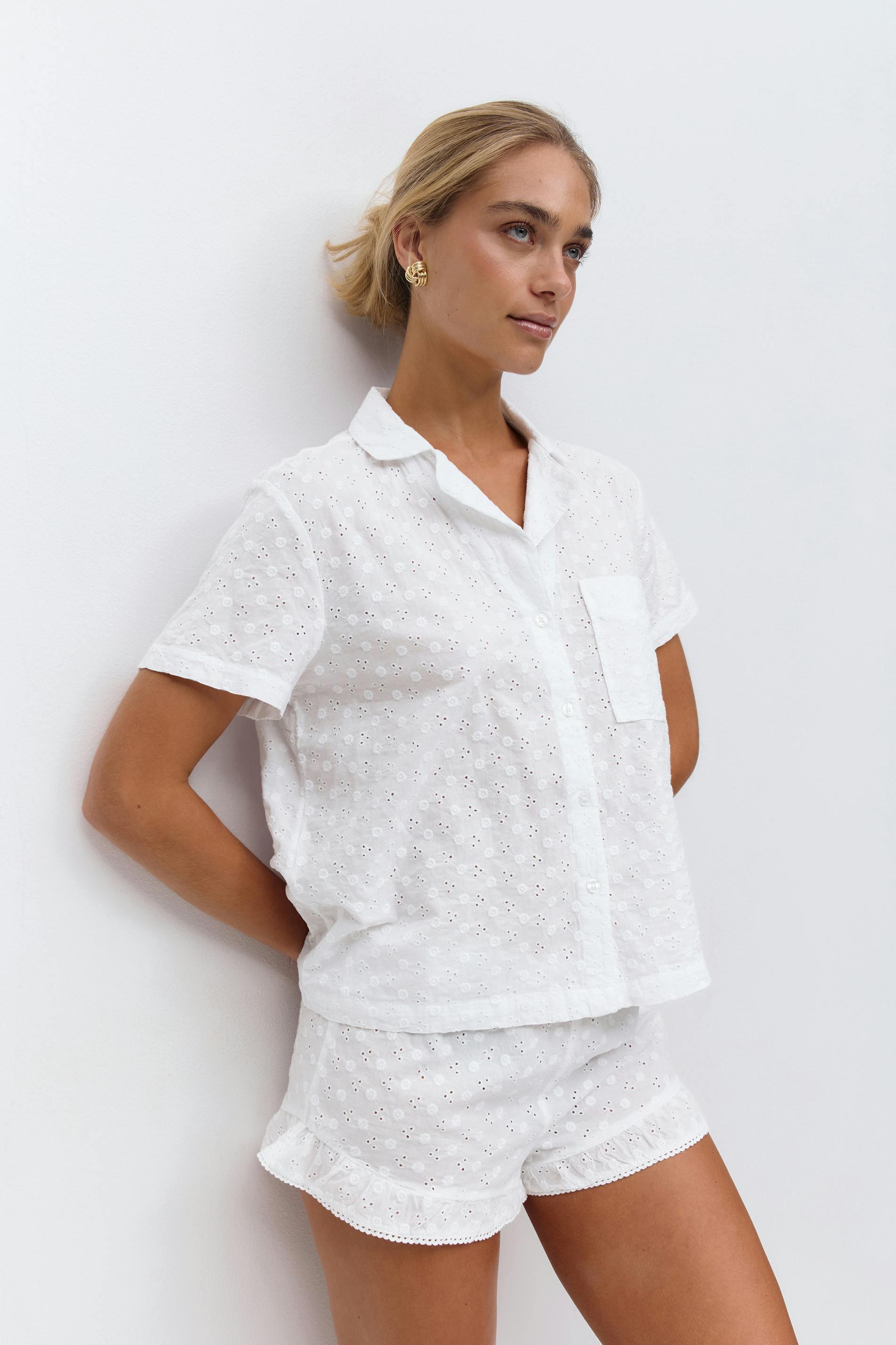 Gina Tricot - Embroidery anglaise shirt - skjortor - Vit - S - Dam