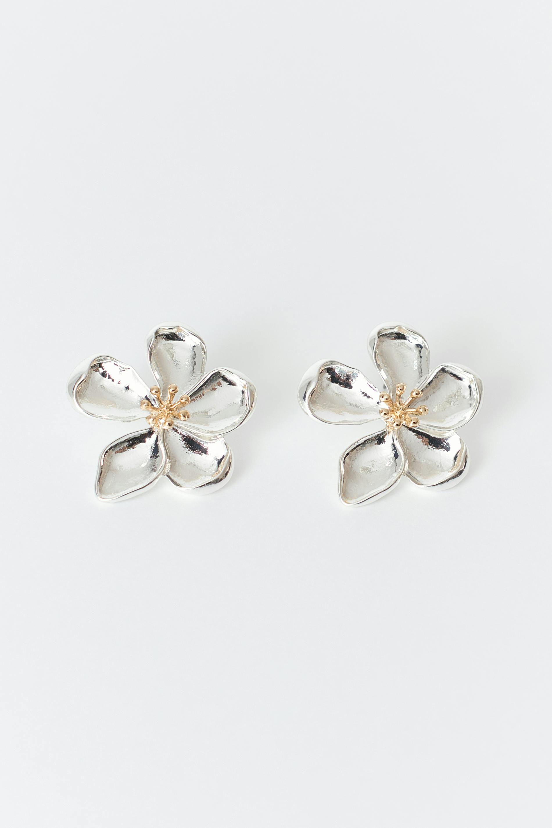 Gina Tricot - Flower earrings - örhängen - Silver - ONESIZE - Dam