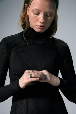 Slim Fitted Long Sleeve 10