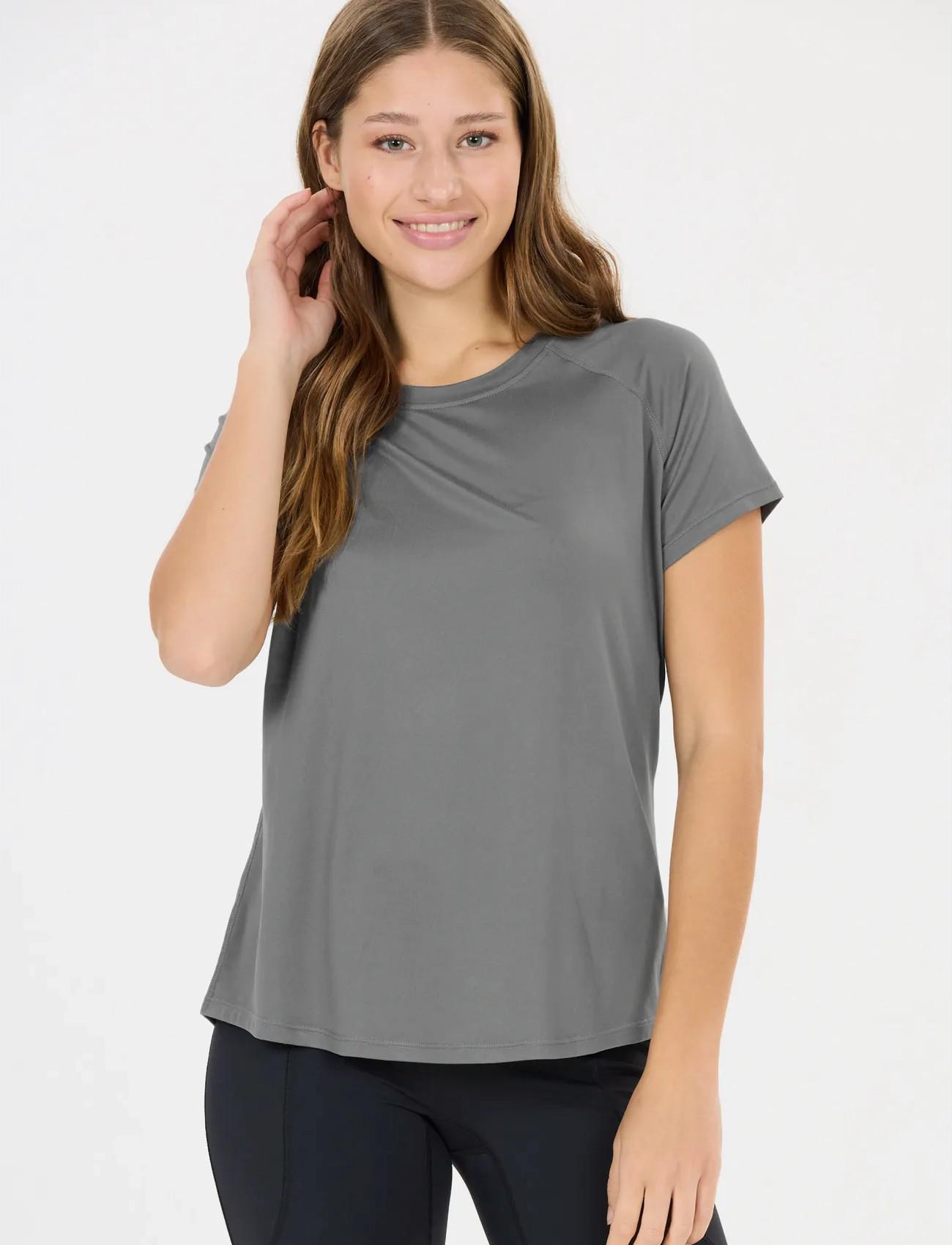 Athlecia Gaina V2 W S/S Tee - - 34 3