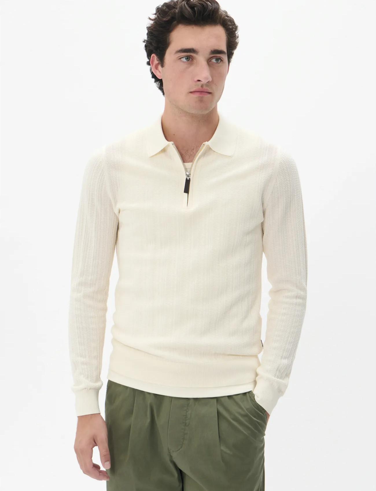 Matinique Mapete - - 29 x 32 26