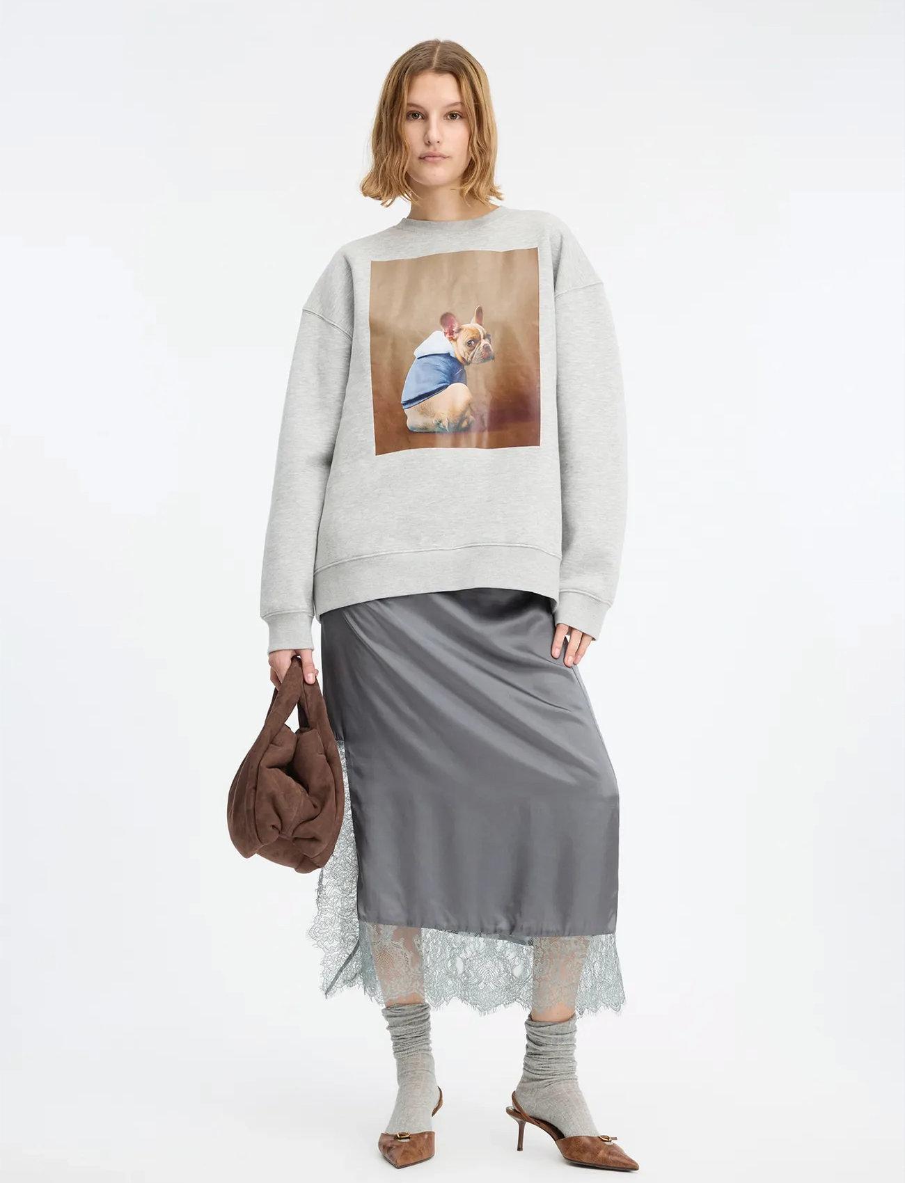 Munthe Roula - - 32 1