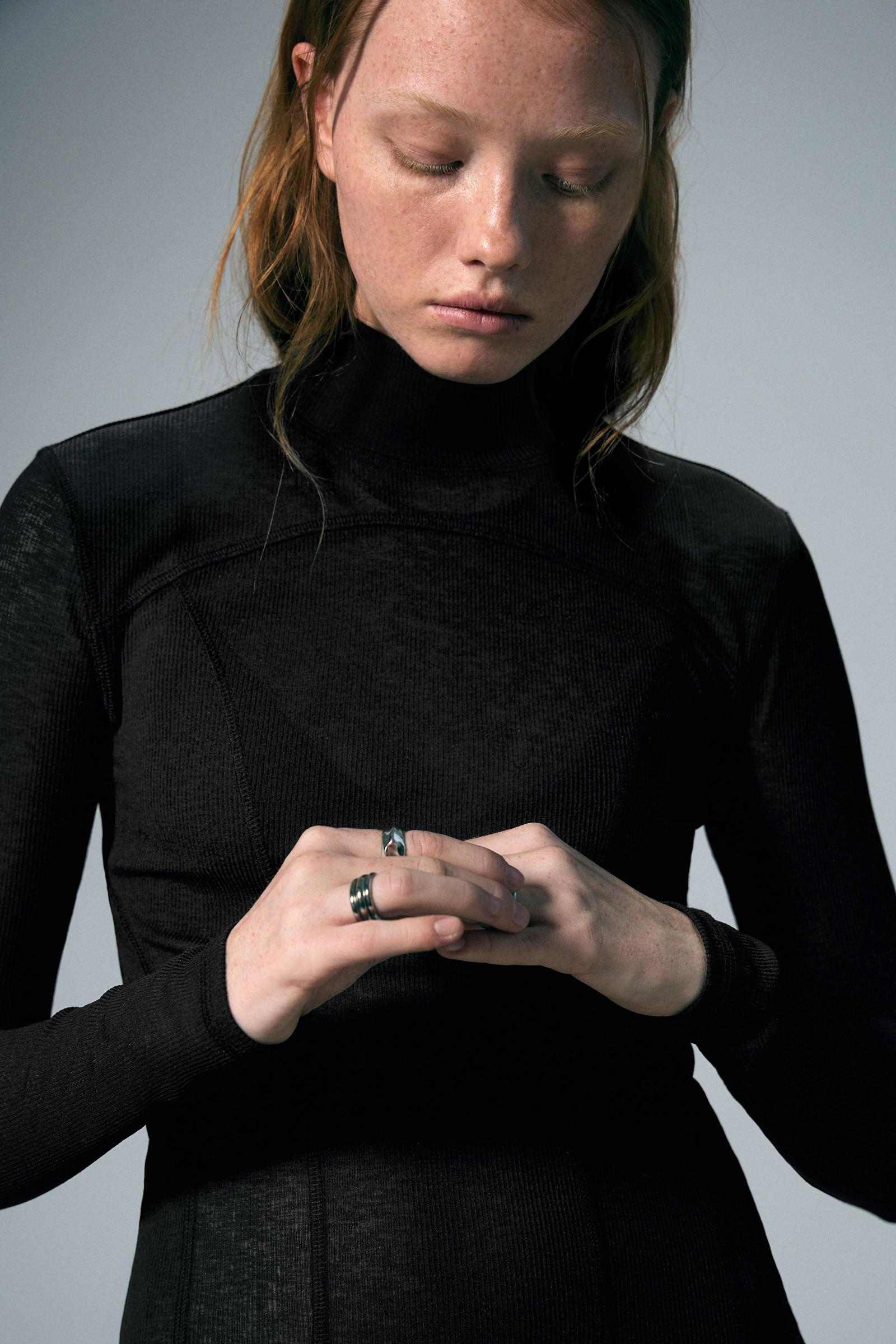 Slim Fitted Long Sleeve 10